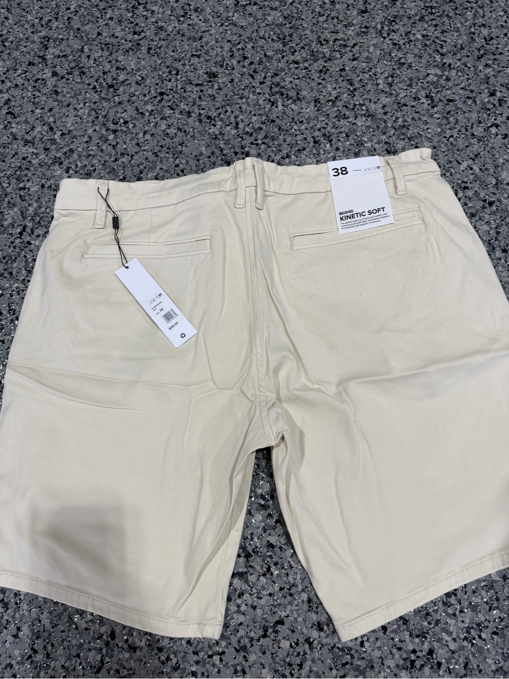 Joe's Jeans Cream Flat-Front Men's Shorts with Rear Welt Pockets